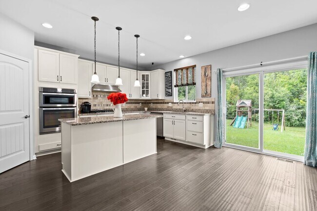 Foto del edificio - 49645 Hartwick Dr