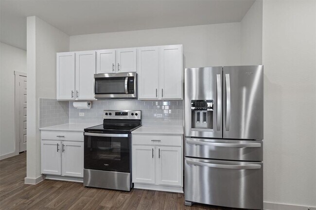 Building Photo - 608 Concho River Dr