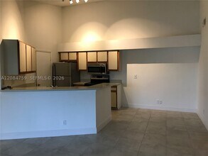 Building Photo - 9999 Summerbreeze Dr