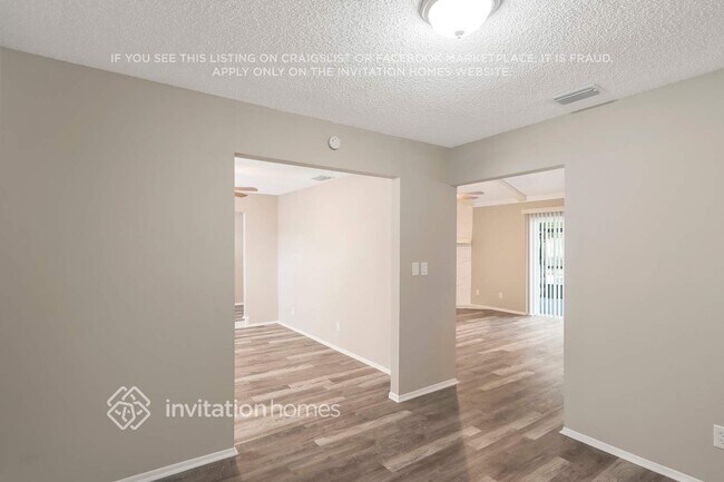 Foto del edificio - 933 Hillrise Dr