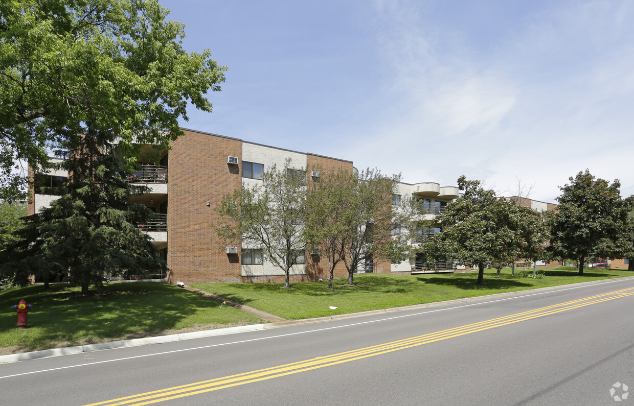 Primary Photo - Monroe Place Apartments (55 and older)