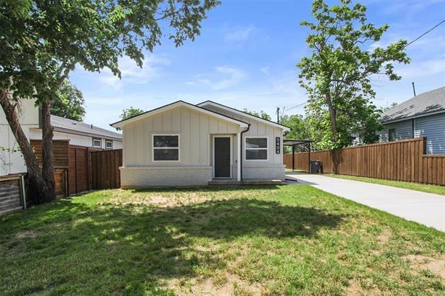 Building Photo - 5404 Chippewa Dr