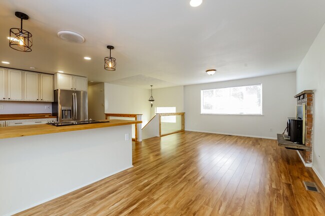Building Photo - 6709 Helena Drive NE, Bremerton, WA, 98311
