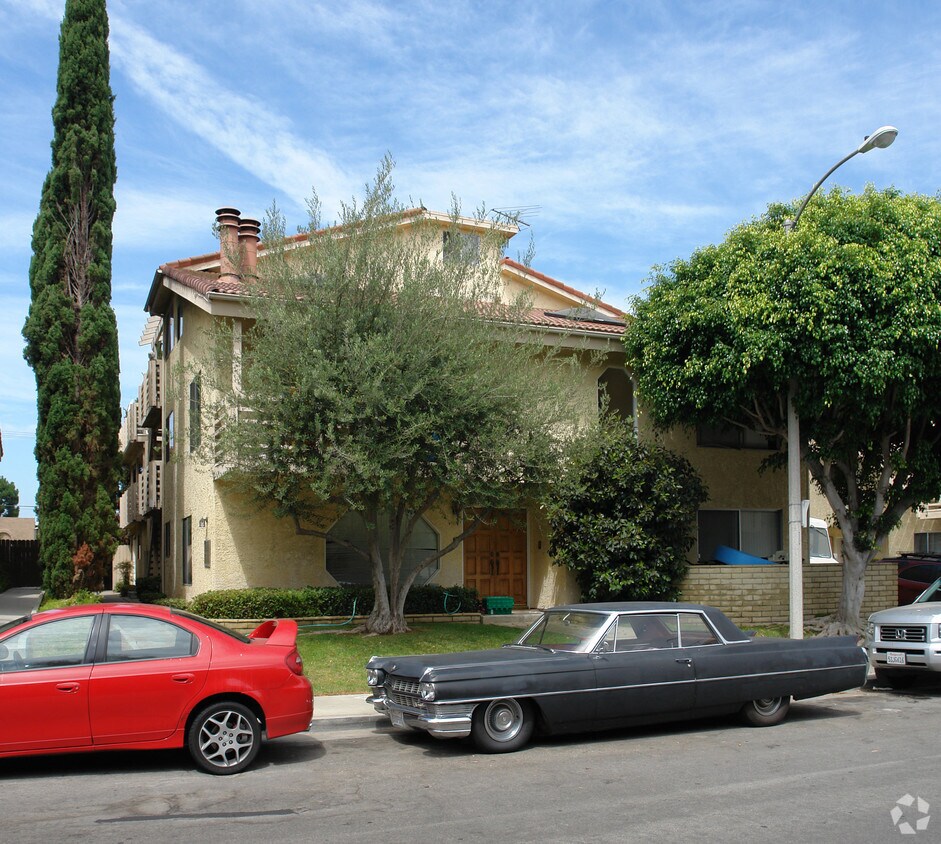 Building Photo - 16761 Moody Cir
