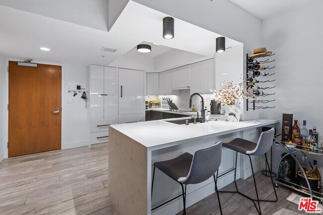 Foto del edificio - 13700 Marina Pointe Dr