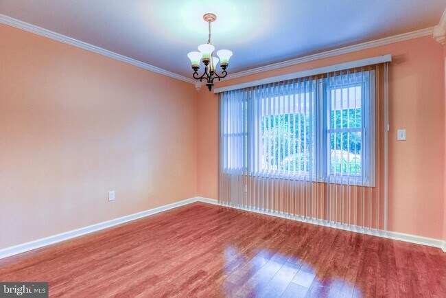 Foto del edificio - 94 Pheasant Ln