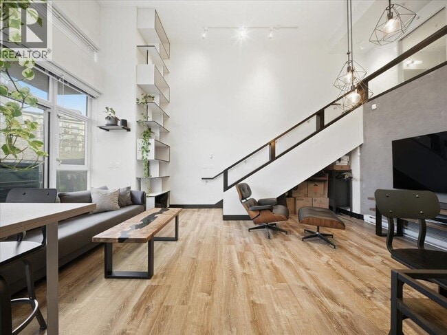 Building Photo - 2792 Prince Edward St