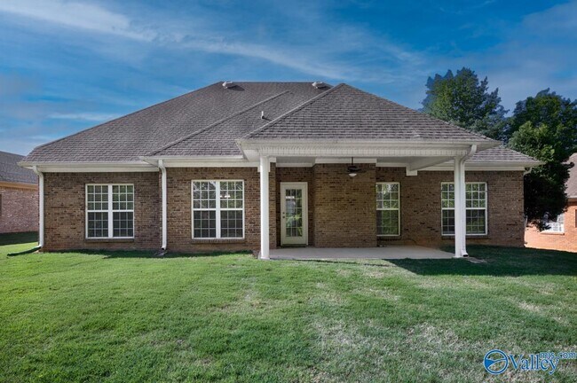 Foto del edificio - 108 Blackwood Dr NW