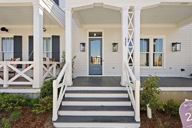 Foto del edificio - Luxury Townhome for Rent in Waterpointe | 3 Bed | 2.5 Bath | Private Courtyard