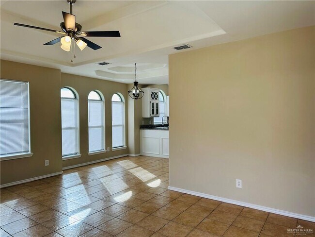 Foto del edificio - 1913 W Western Dr