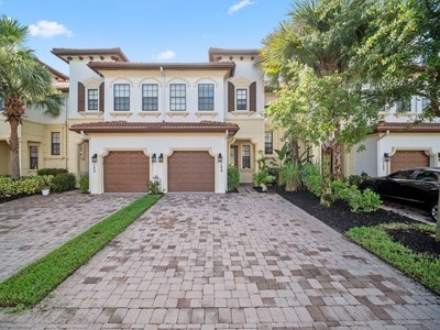 Foto principal - 15780 Portofino Springs Blvd