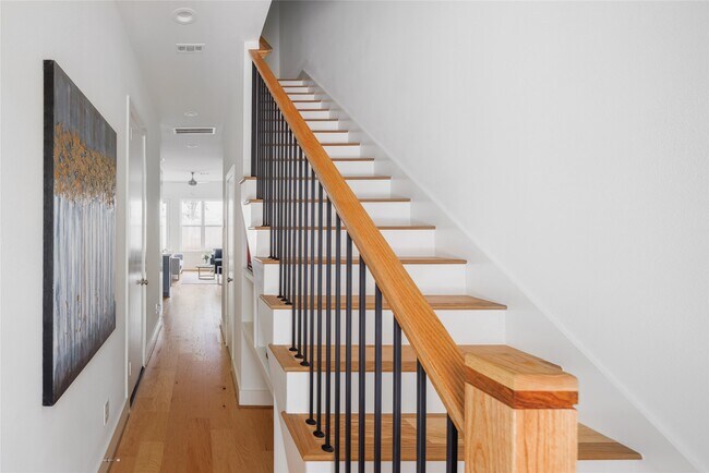 Foto del edificio - 8978 Zurcher Ln