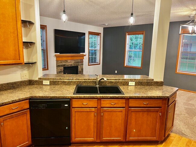 Foto del edificio - 3475 Cherry Ln