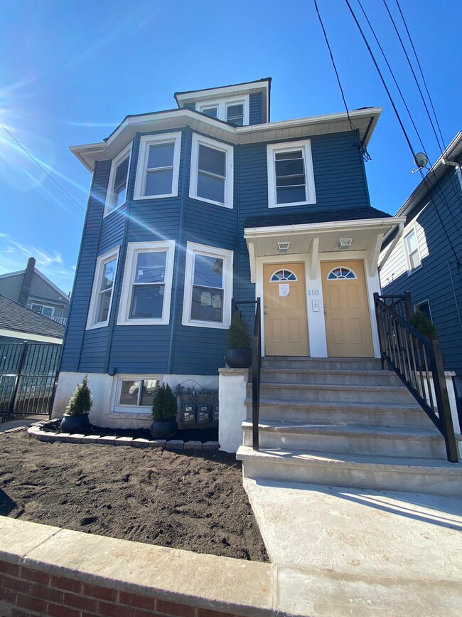 Building Photo - 110 Sheridan Ave