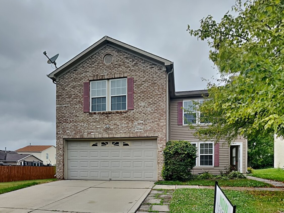 Primary Photo - 10294 Cumberland Pointe Blvd