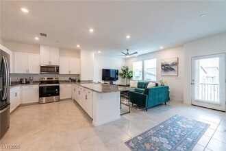 Building Photo - 6138 Garden Oasis St