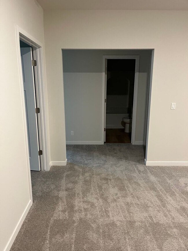 Foto del edificio - Brand-New Ranch in Papillion | 4BR + Finished Basement + Deck + All-Inclusive Amenities