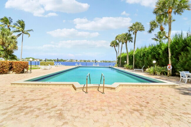 Foto del edificio - 2800 N Flagler Dr