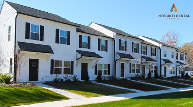 Building Photo - 146 S Dorsett St