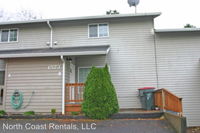 Building Photo - 1573 Whispering Pines Dr
