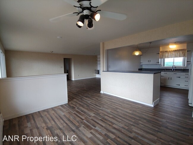 Building Photo - 4 br, 2 bath House - 11076 N Philbin Rd