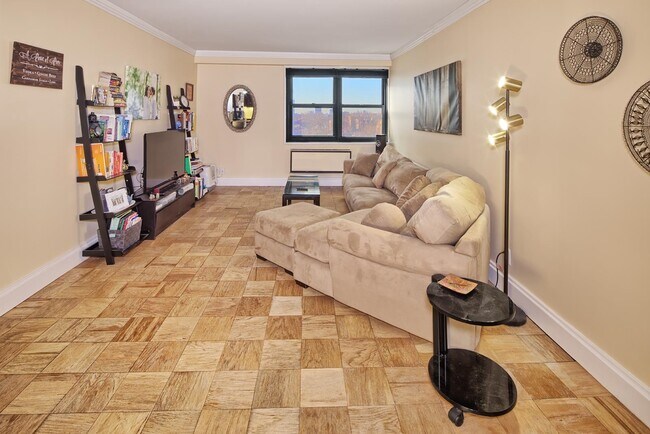 Foto del edificio - 7855 Boulevard E