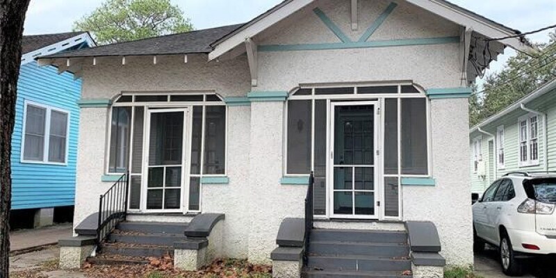 Primary Photo - 2704 Palmer Ave