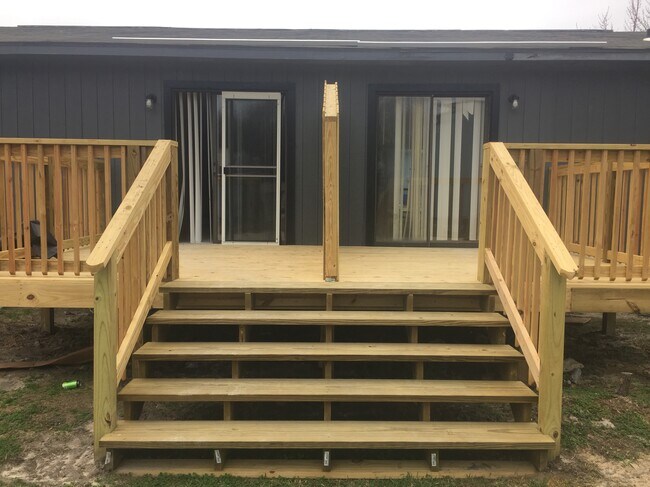 Foto del edificio - 5743 Aftonshire Dr