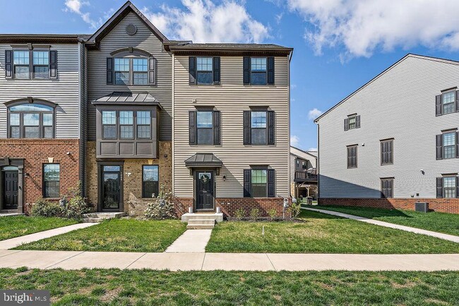 Building Photo - 1008 ALUM Rd