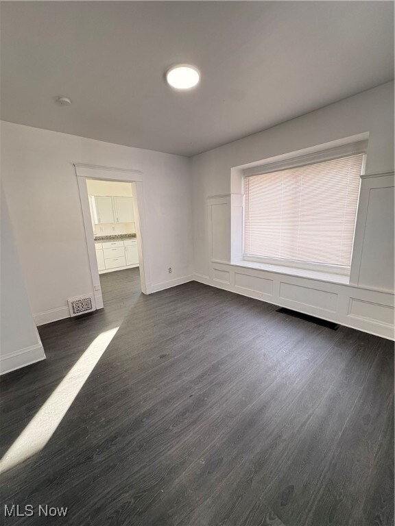 Building Photo - 3308 E 137th St