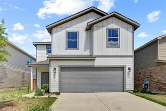 Building Photo - 449 Stone Water Ln