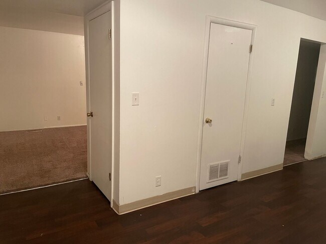 Building Photo - 5776 S 2000 W