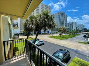 Building Photo - 801 N Ocean Blvd
