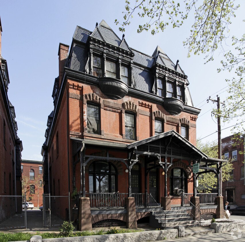 Foto del edificio - 3301-3303 Powelton Ave