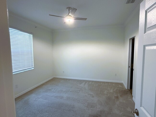 Foto del edificio - 9169 Glenforest Dr