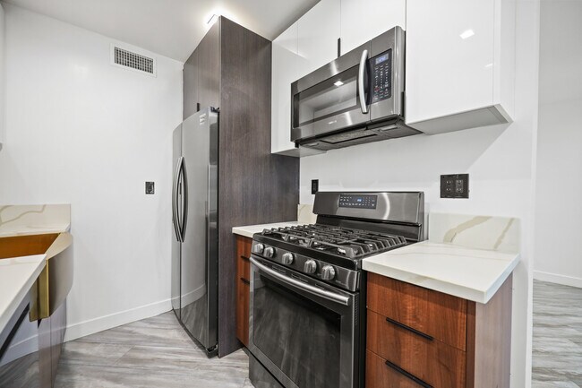 Unit 4 is taken - 230 S. Carondelet St.