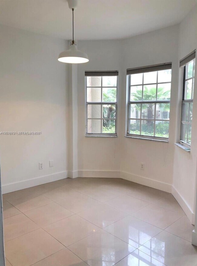 Building Photo - 16231 Emerald Cove Rd