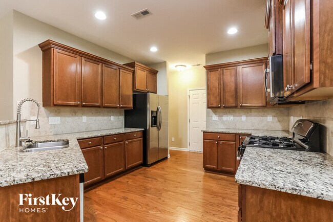 Building Photo - 4808 Arbor Lodge Dr