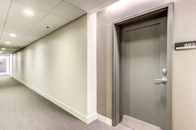 Foto del edificio - 601 W Rosemary St