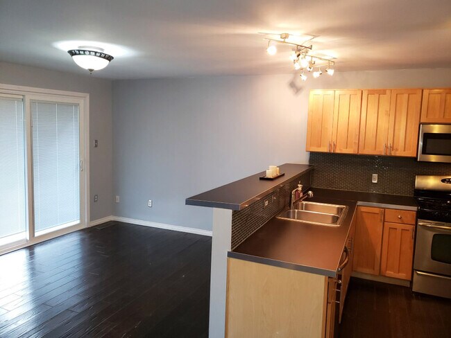 Foto del edificio - 47140 Forton Dr