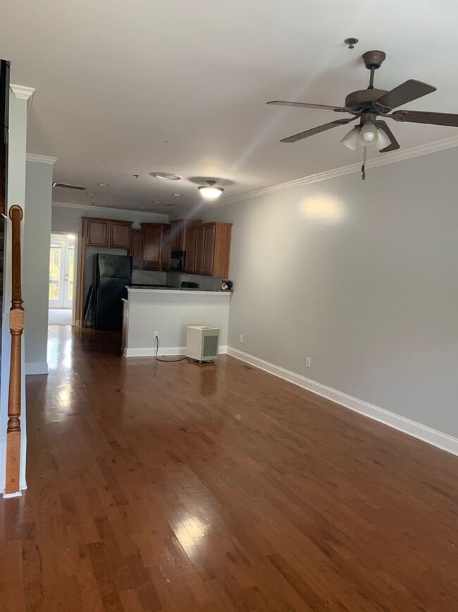 Foto del edificio - Lovely Eastside Townhome Condo Near Vet School- 3BR/3BATH!