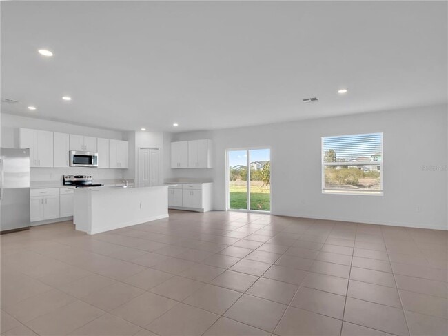 Building Photo - 5771 Red Kite Dr