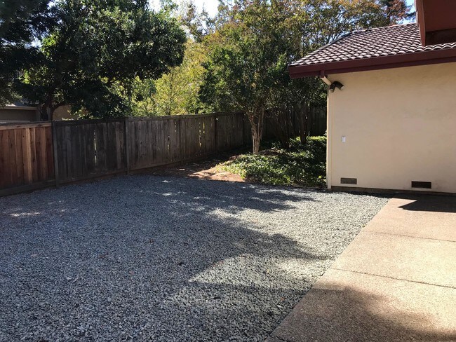 Building Photo - 4 bedroom in Napa CA 94558