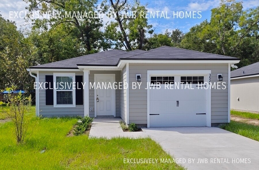 Foto principal - 3524 Dignan St