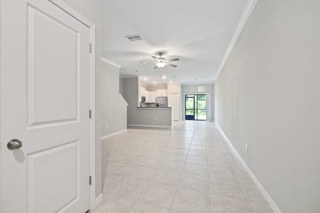 Foto del edificio - "Charming 3-Bed Sanctuary in Lutz with gre...