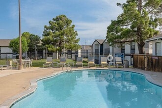 Building Photo - Teagen