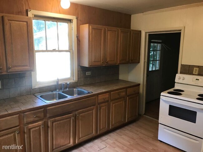 Foto del edificio - 2 br, 1 bath House - 1103 E 14th St.