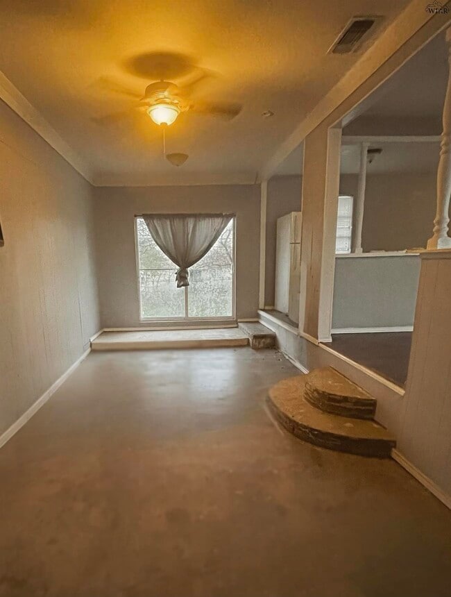 Foto del edificio - 1226 Bandera Blvd