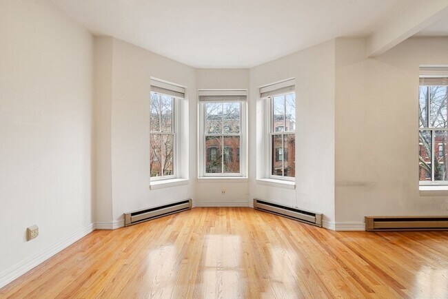 Building Photo - 20 Claremont Park