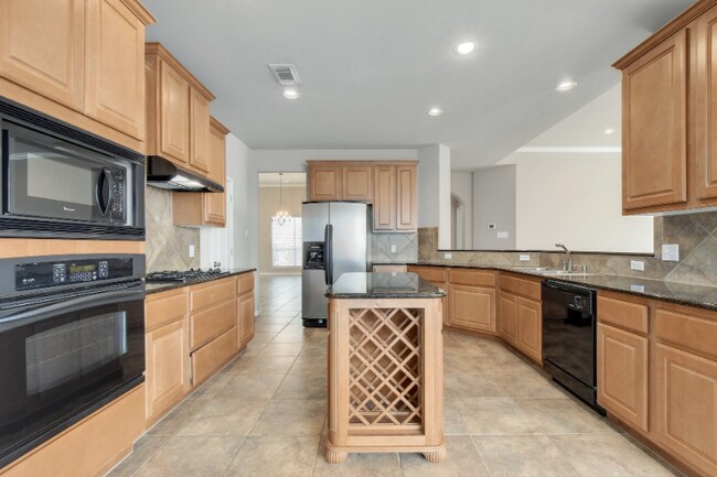 Foto del edificio - 321 Grafton Ln